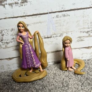 2 pack of Rapunzel figurines